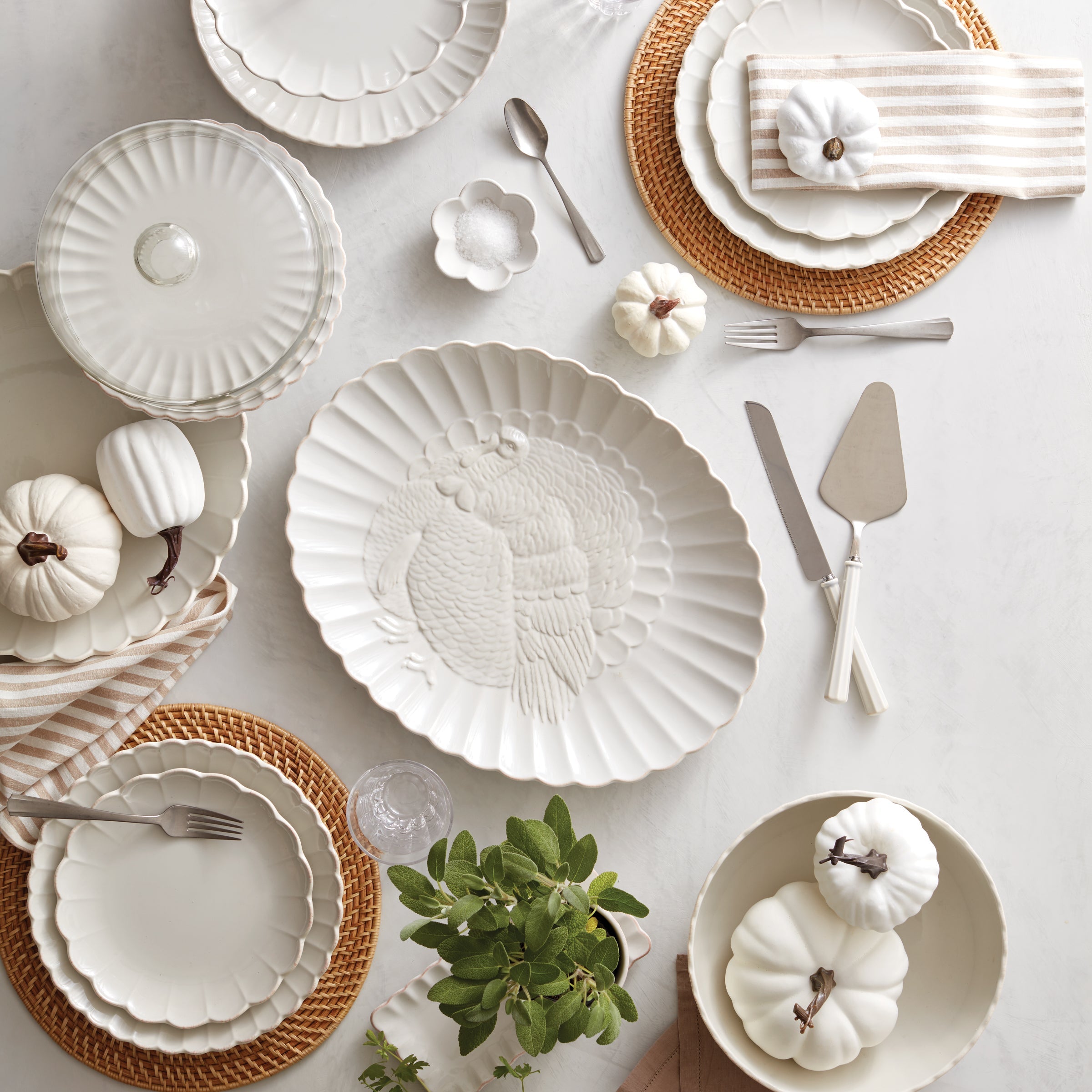 French Perle Scallop 2-Piece Dessert Set