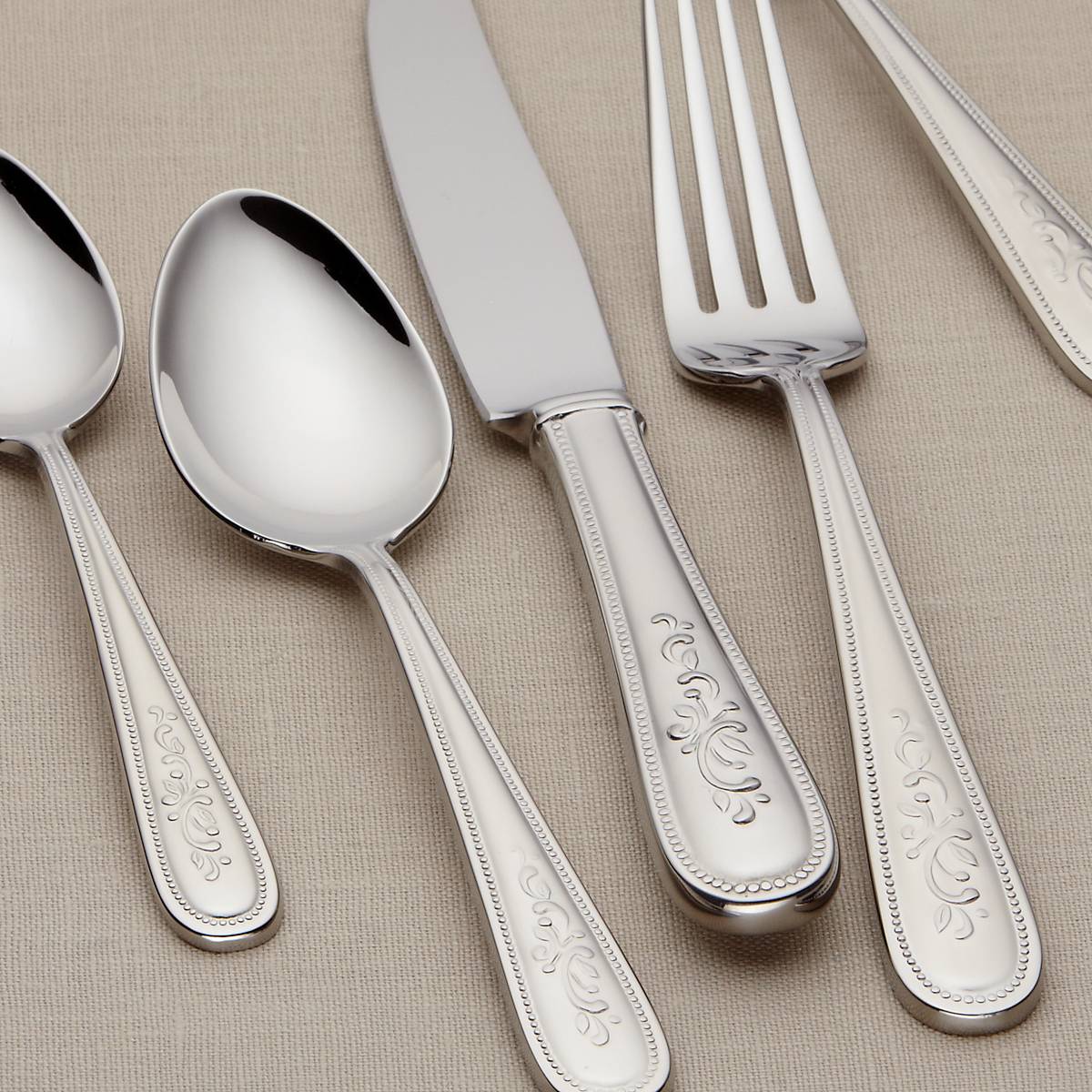 Opal Innocence 5 Piece Place Setting