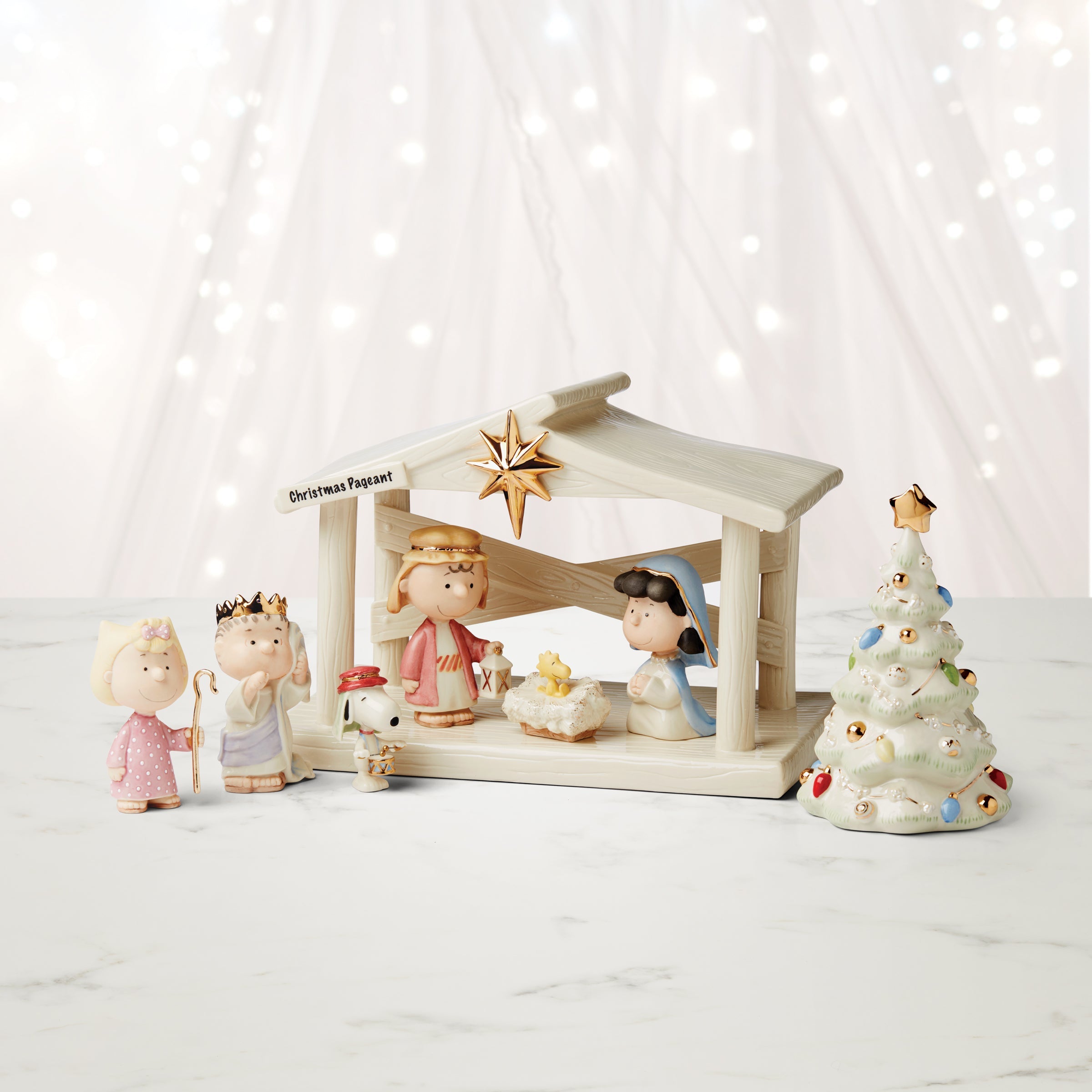 Peanuts 8-Piece Christmas Pageant & Creche Set