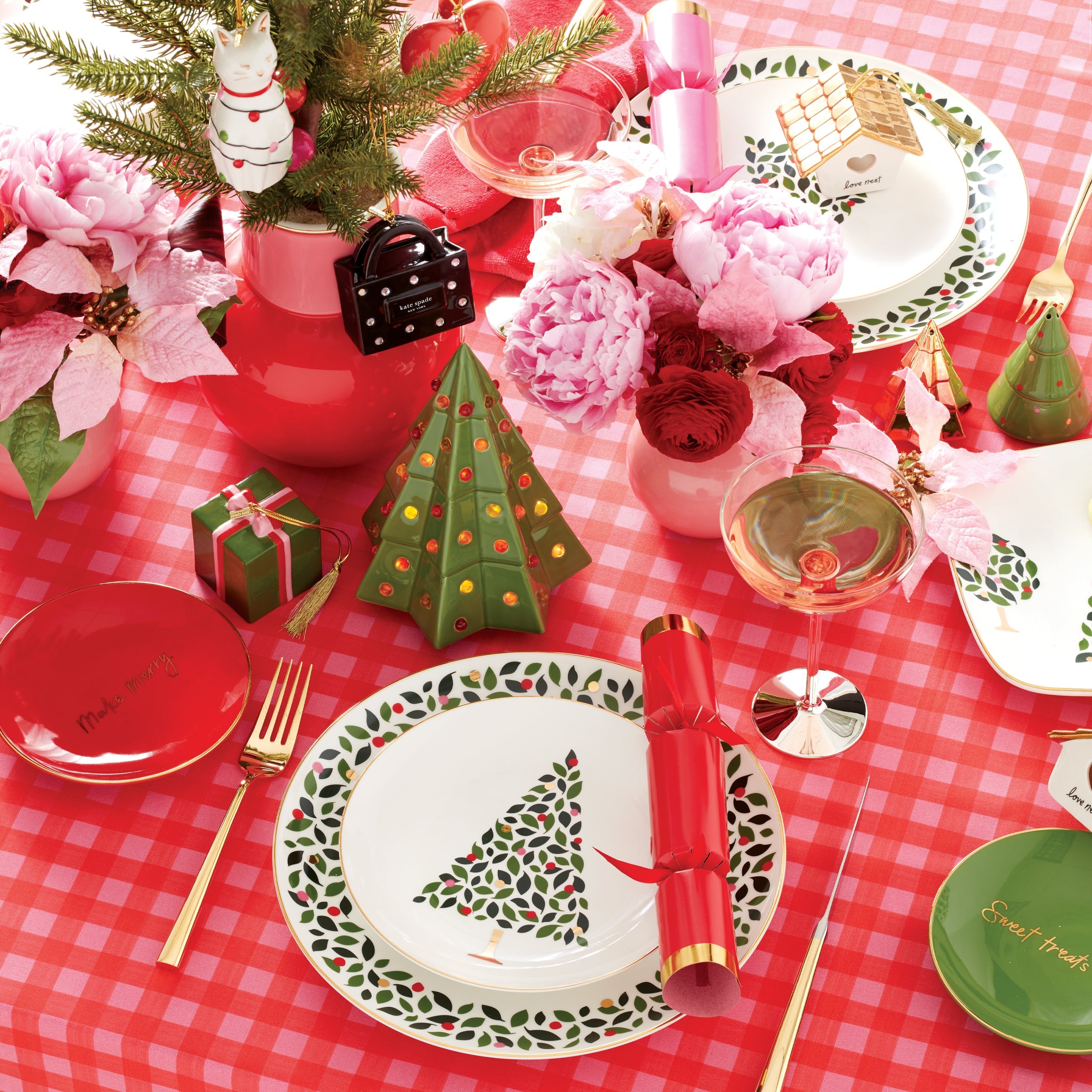 Evergreen Accent Plates - Set of 4