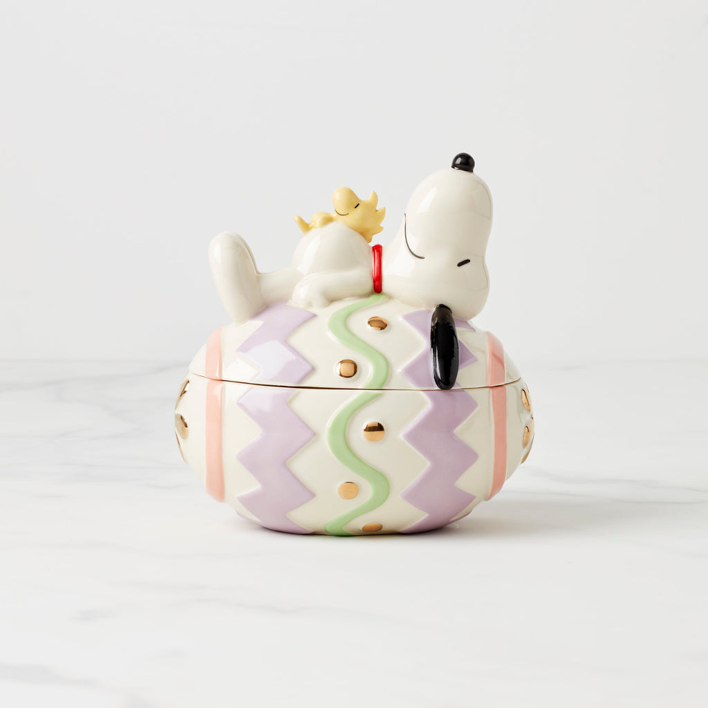 Snoopy Easter Covered Candy Dish