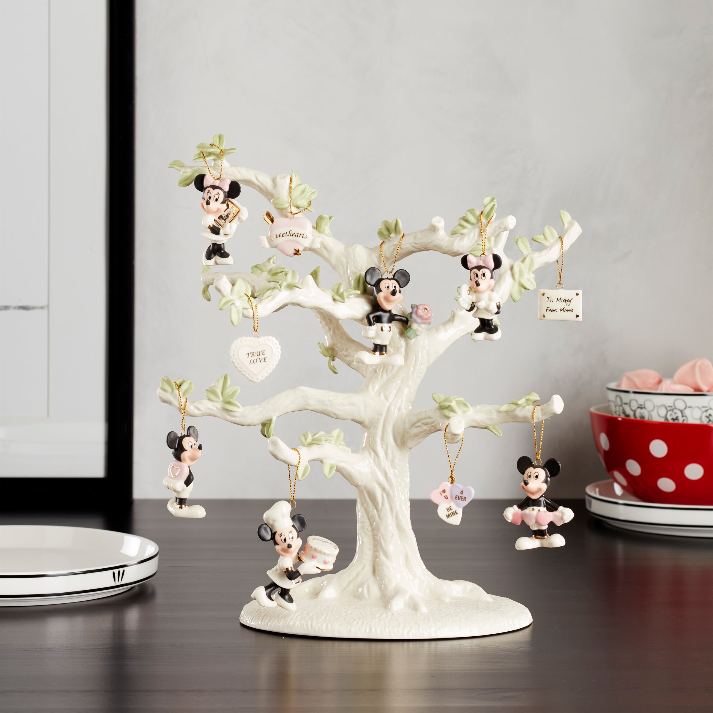 Disney Romantic Moments 10-Piece Ornament Set