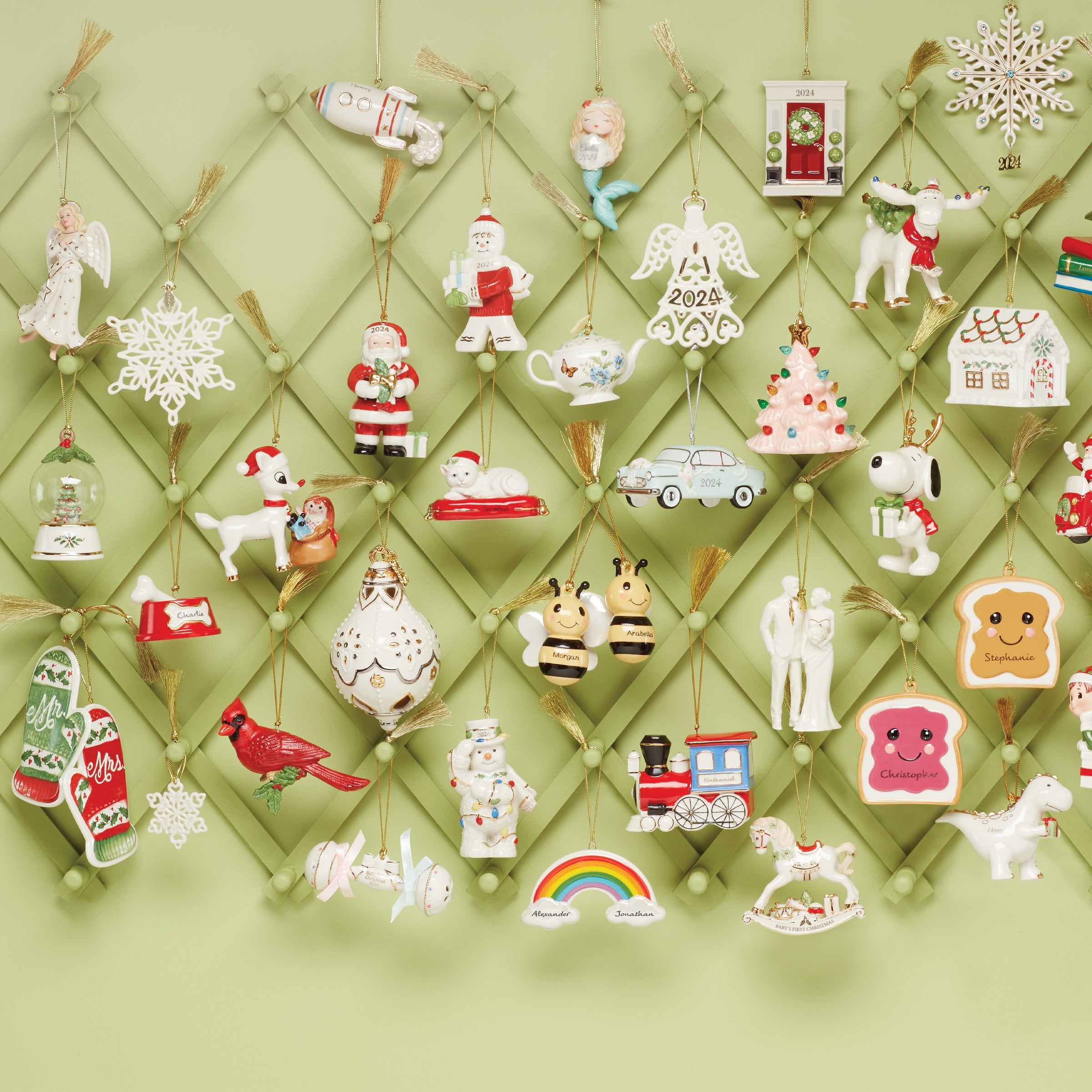 Mr. & Mrs. Mitten Ornaments - Set Of 2